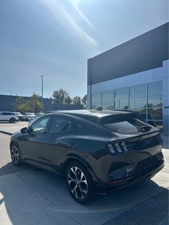 2022 Ford Mustang Mach-E - Image 4 of 11