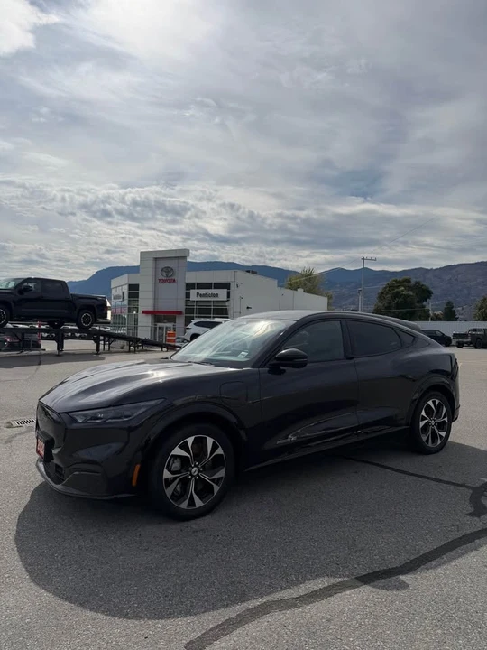 2022 Ford Mustang Mach-E - Image 2 of 10