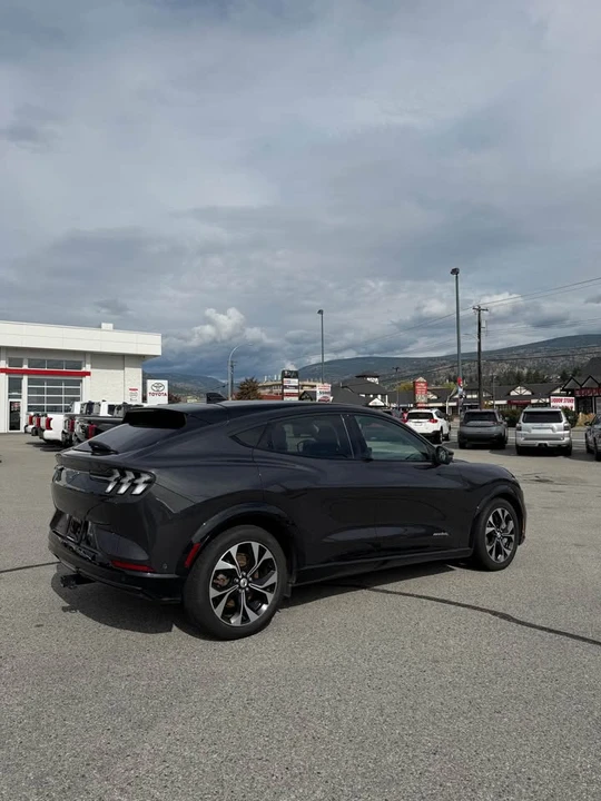 2022 Ford Mustang Mach-E - Image 10 of 10