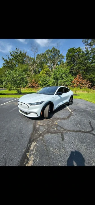 2022 Ford Mustang Mach-E - Image 3 of 9