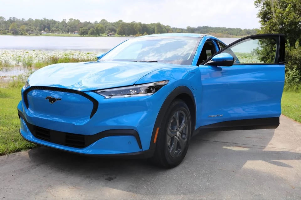 2022 Ford Mustang Mach-E - Image 3 of 18