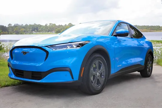 2022 Ford Mustang Mach-E Premium Select