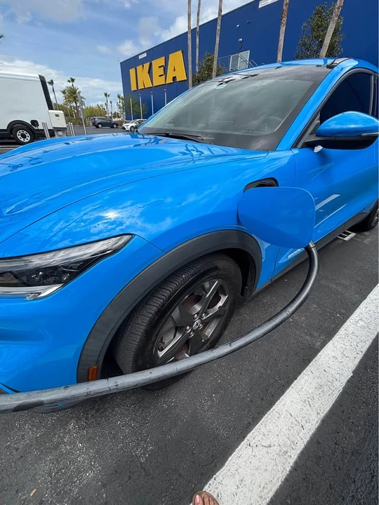 2022 Ford Mustang Mach-E - Image 10 of 18
