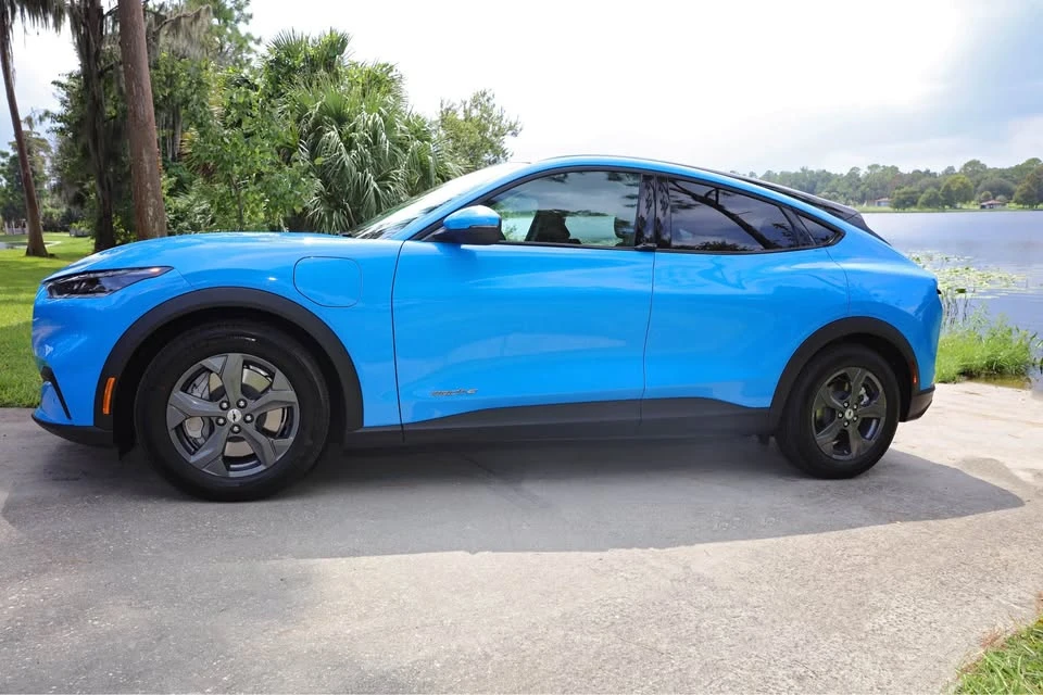 2022 Ford Mustang Mach-E - Image 18 of 18