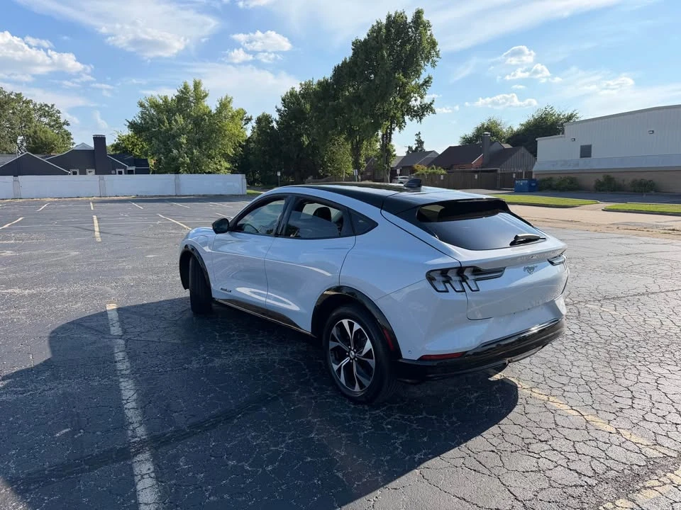 2022 Ford Mustang Mach-E - Image 4 of 12