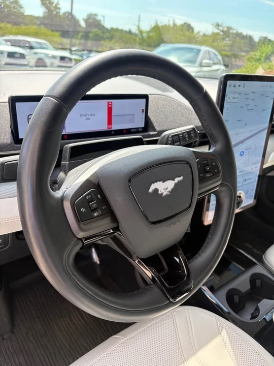 2022 Ford Mustang Mach-E - Image 11 of 17
