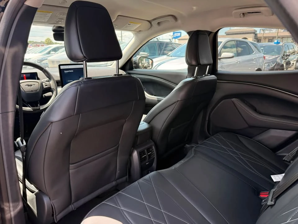2022 Ford Mustang Mach-E - Image 10 of 17