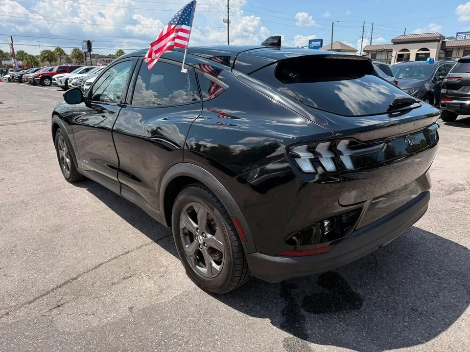 2022 Ford Mustang Mach-E - Image 9 of 17