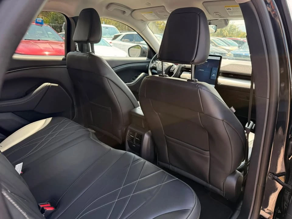 2022 Ford Mustang Mach-E - Image 5 of 17