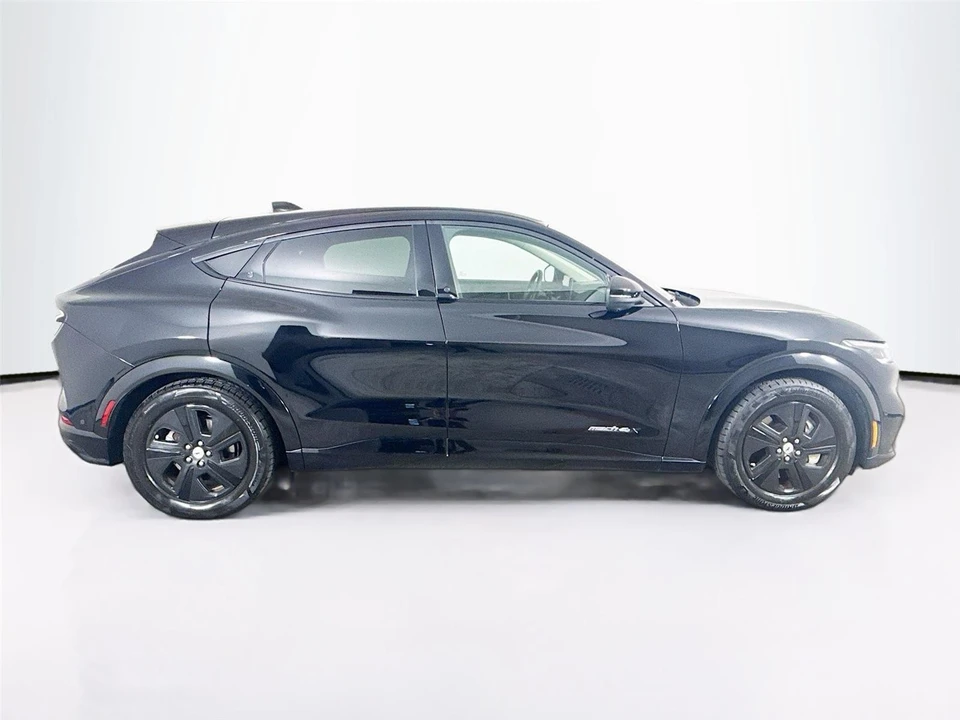 2022 Ford Mustang Mach-E - Image 30 of 31