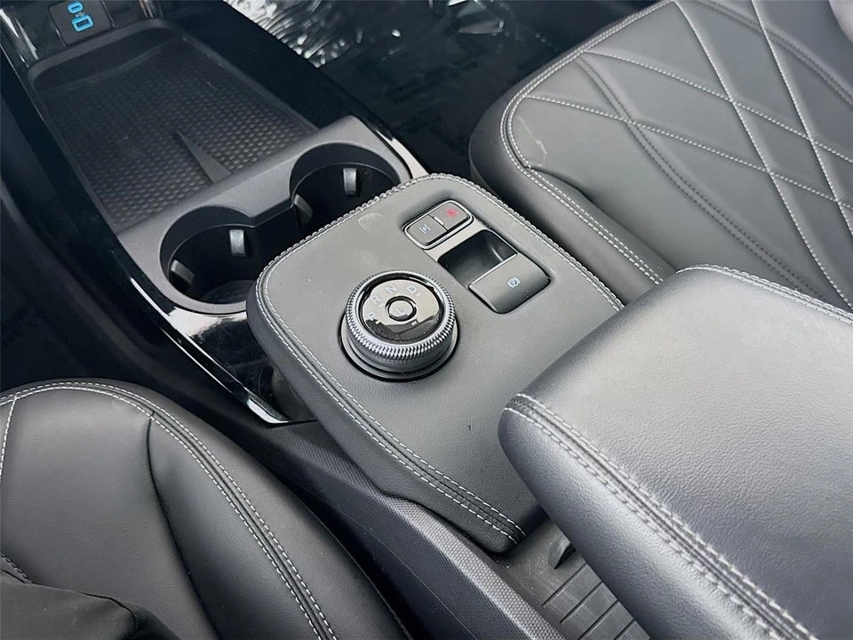 2022 Ford Mustang Mach-E - Image 15 of 31