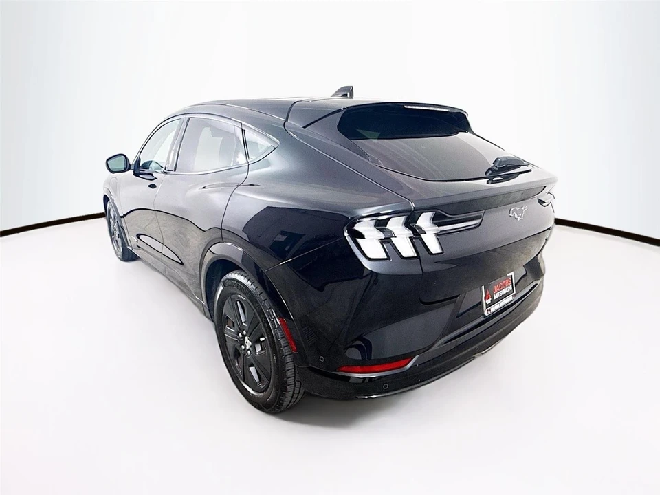 2022 Ford Mustang Mach-E - Image 27 of 31