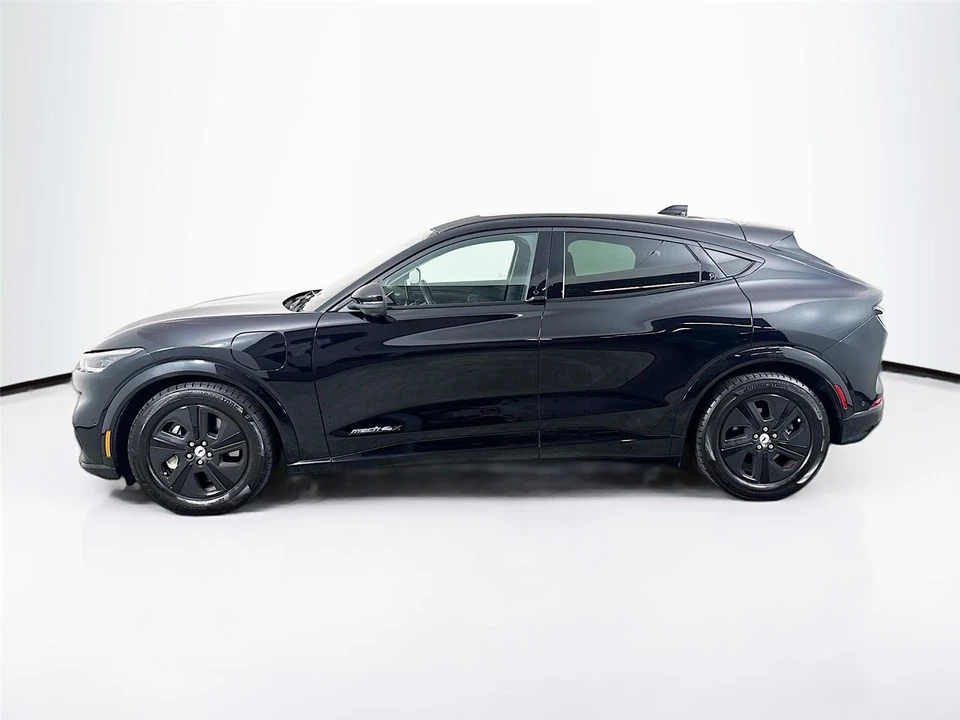 2022 Ford Mustang Mach-E - Image 26 of 31