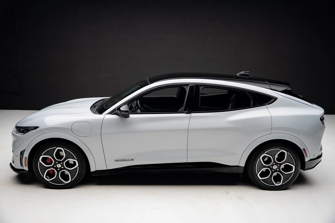 2022 Ford Mustang Mach-E - Image 15 of 21