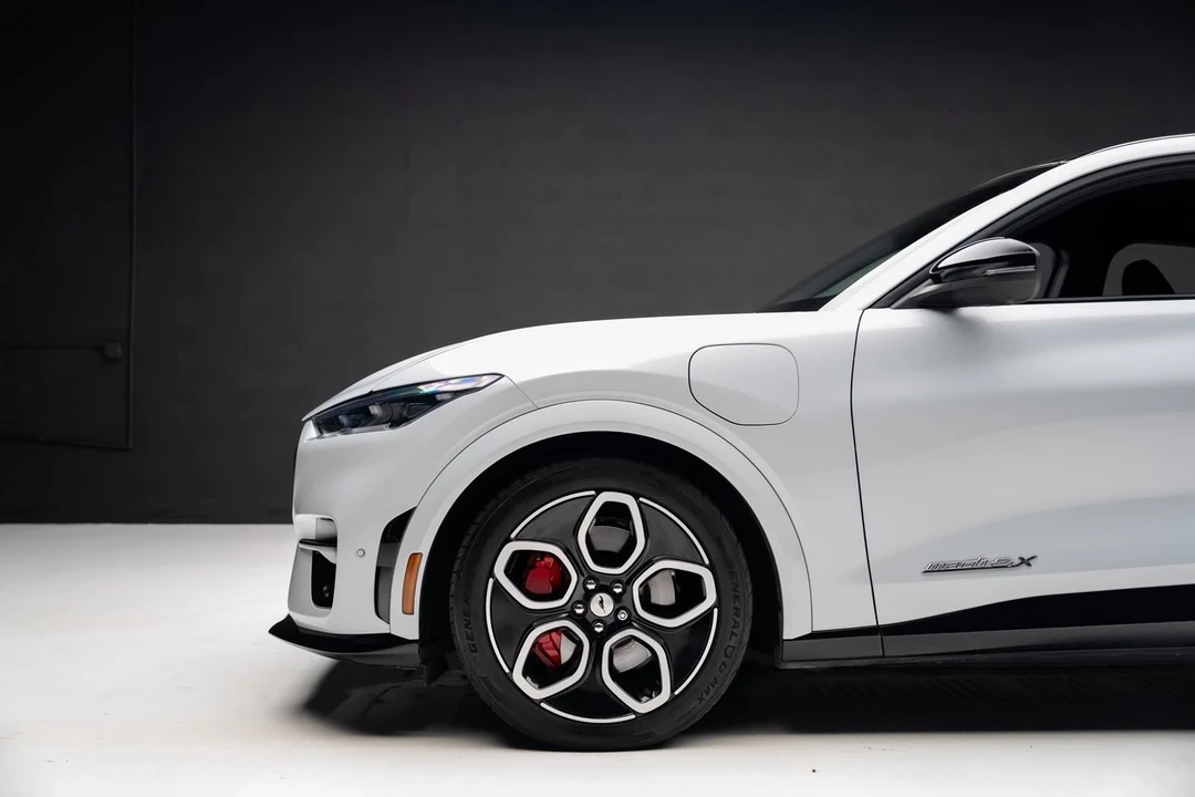 2022 Ford Mustang Mach-E - Image 17 of 21