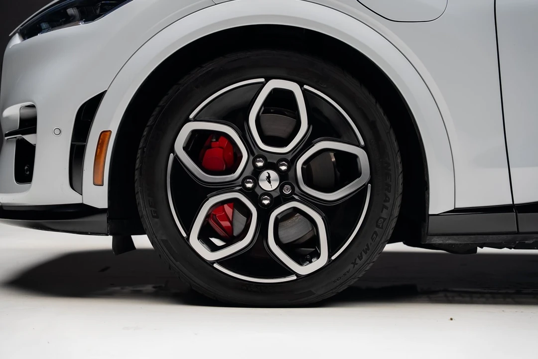 2022 Ford Mustang Mach-E - Image 18 of 21