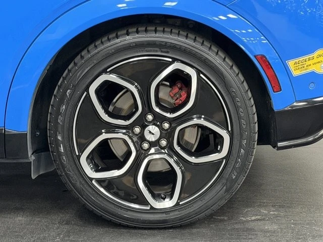 2022 Ford Mustang Mach-E - Image 17 of 21