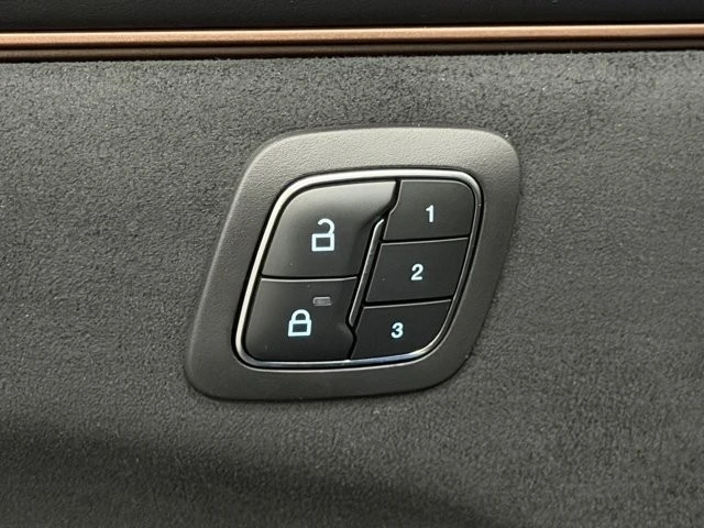2022 Ford Mustang Mach-E - Image 21 of 21
