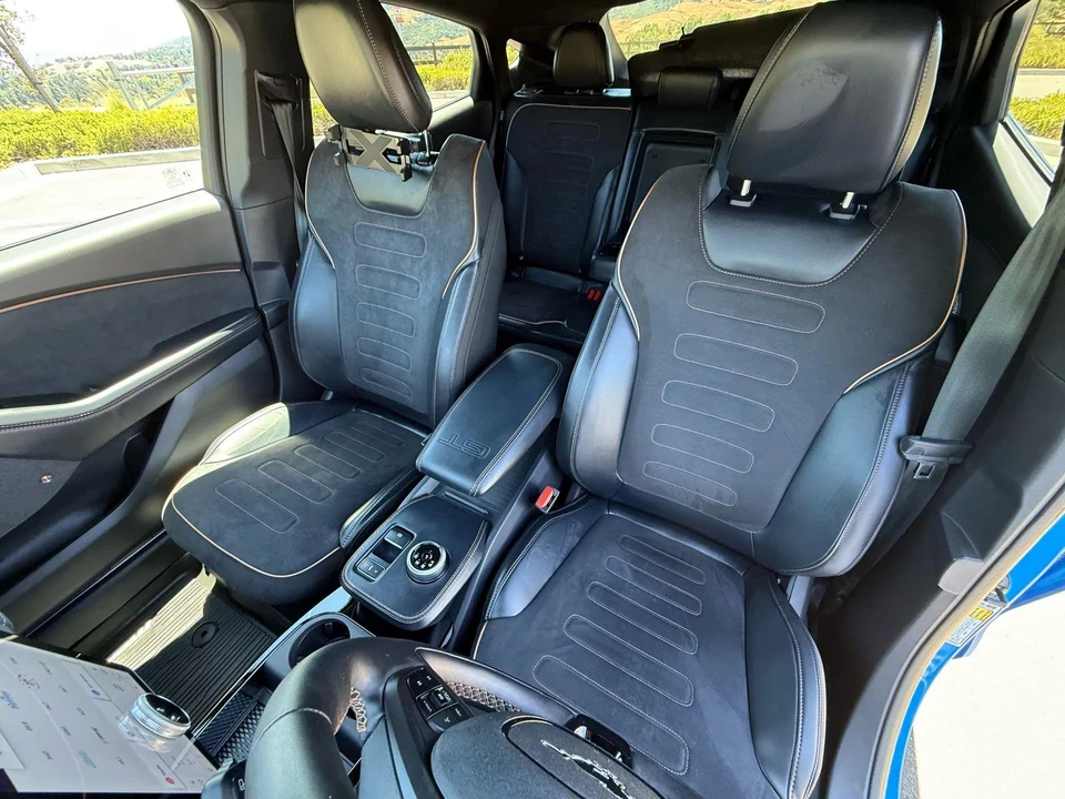 2022 Ford Mustang Mach-E - Image 19 of 31