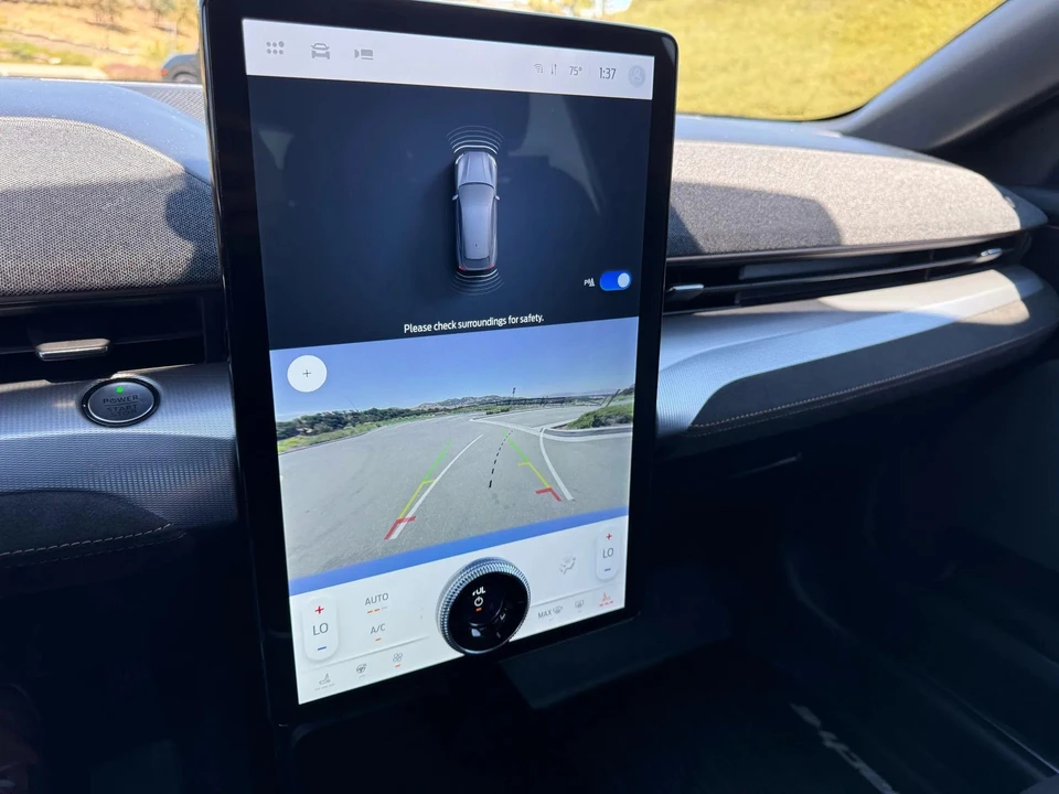 2022 Ford Mustang Mach-E - Image 29 of 31