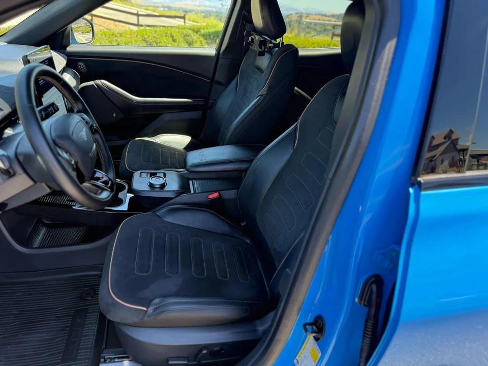 2022 Ford Mustang Mach-E - Image 18 of 31