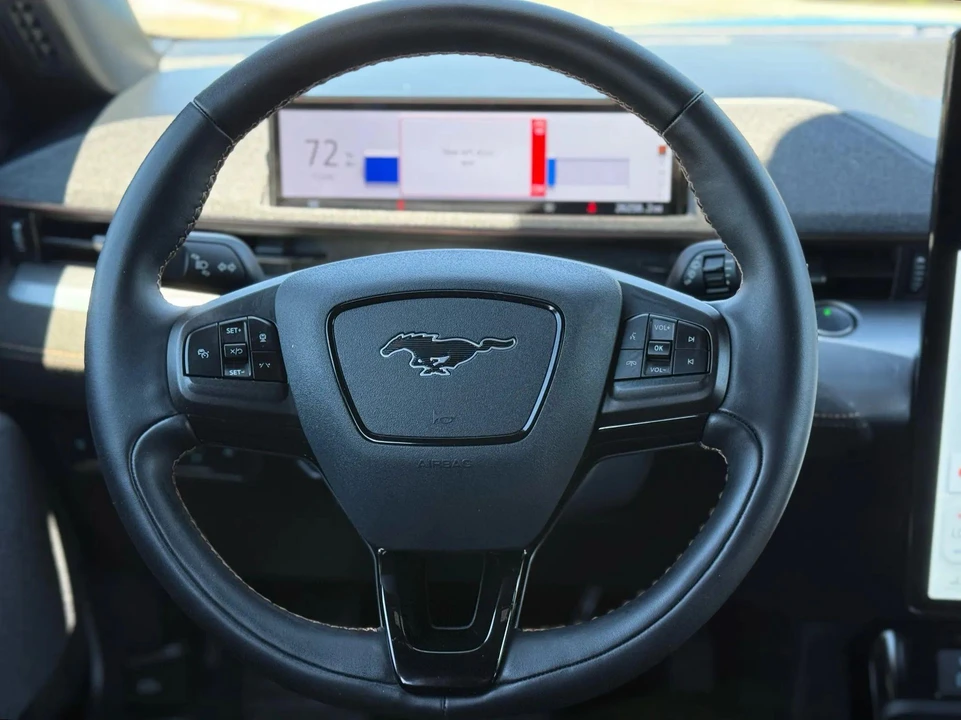 2022 Ford Mustang Mach-E - Image 26 of 31