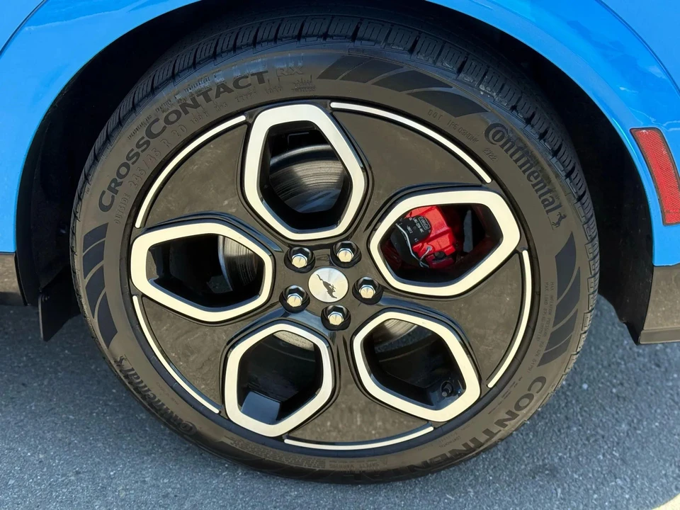 2022 Ford Mustang Mach-E - Image 11 of 31