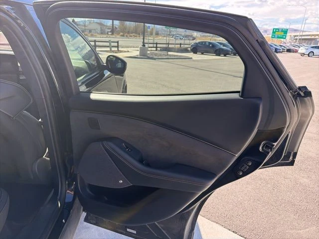 2022 Ford Mustang Mach-E - Image 19 of 21