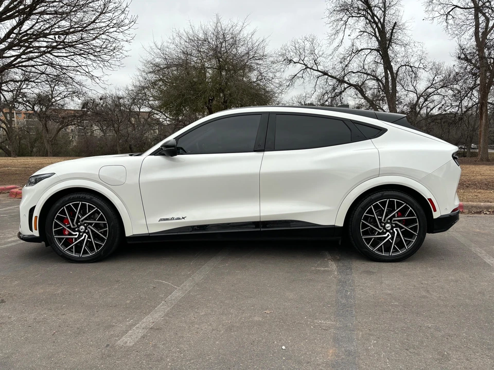 2022 Ford Mustang Mach-E - Image 9 of 31