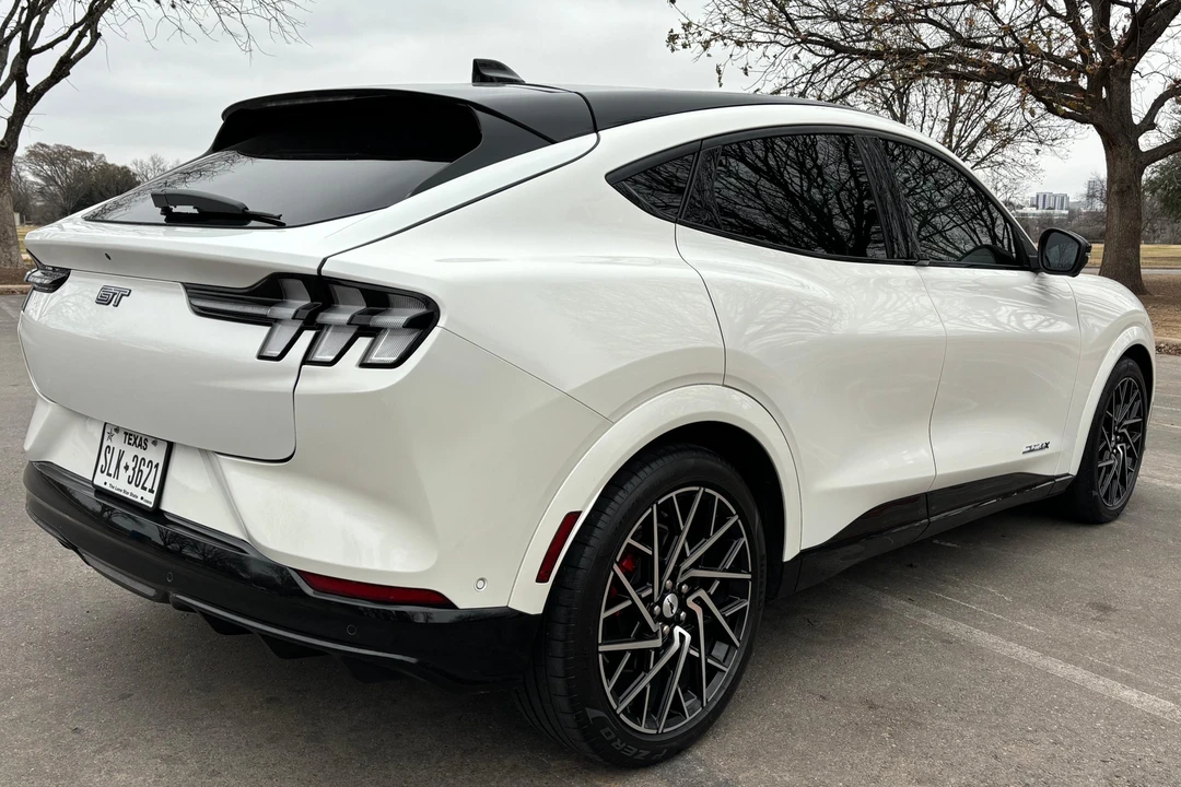 2022 Ford Mustang Mach-E - Image 4 of 31
