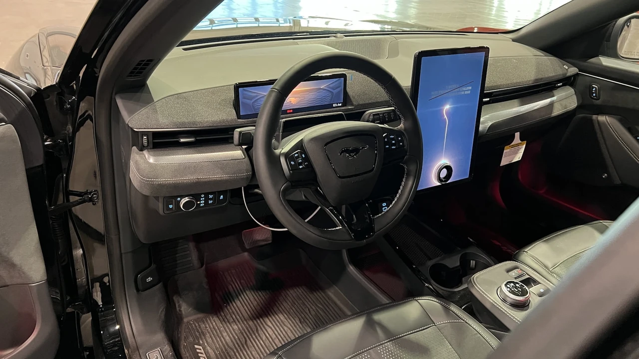 2022 Ford Mustang Mach-E - Image 4 of 11