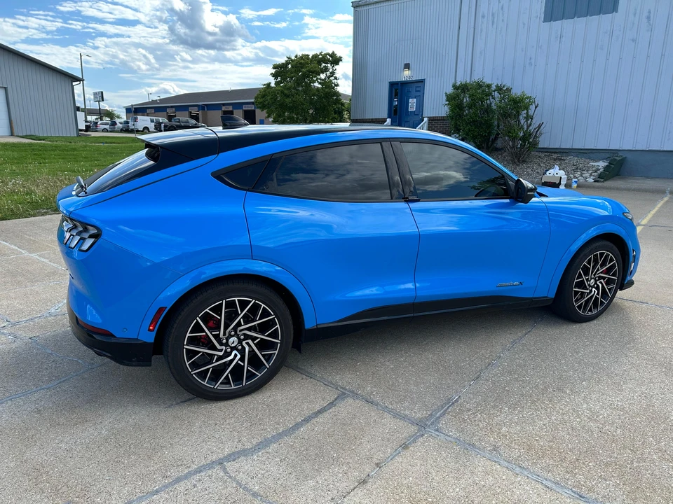 2022 Ford Mustang Mach-E - Image 16 of 31