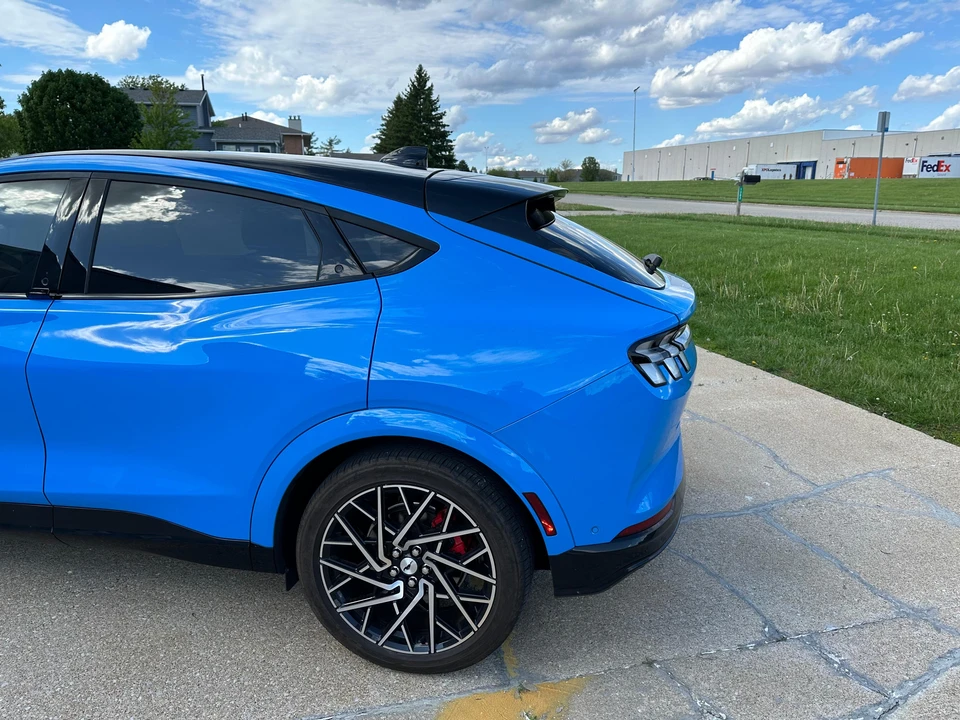 2022 Ford Mustang Mach-E - Image 29 of 31