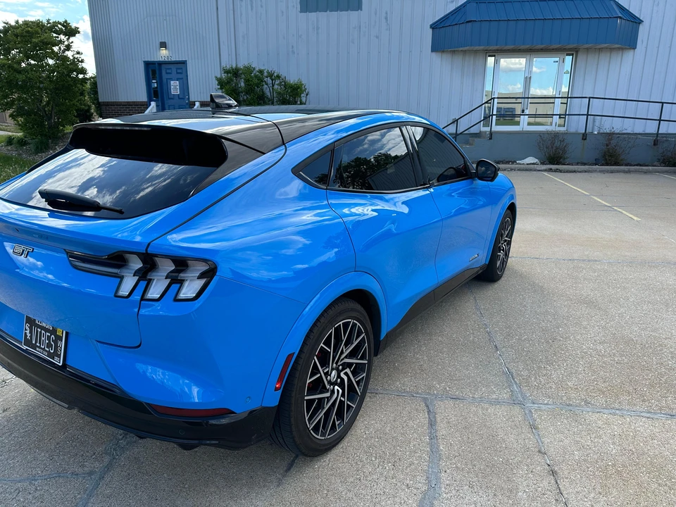2022 Ford Mustang Mach-E - Image 15 of 31