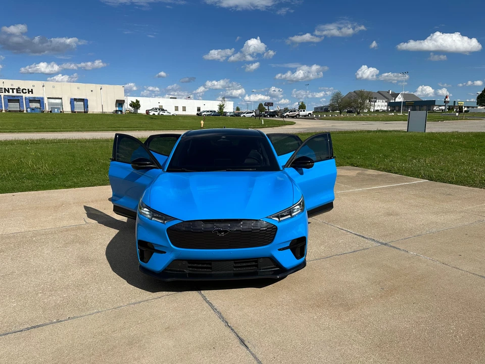 2022 Ford Mustang Mach-E - Image 21 of 31
