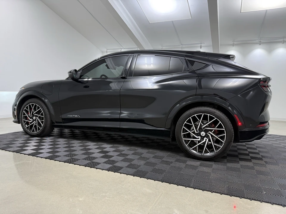 2022 Ford Mustang Mach-E - Image 5 of 21