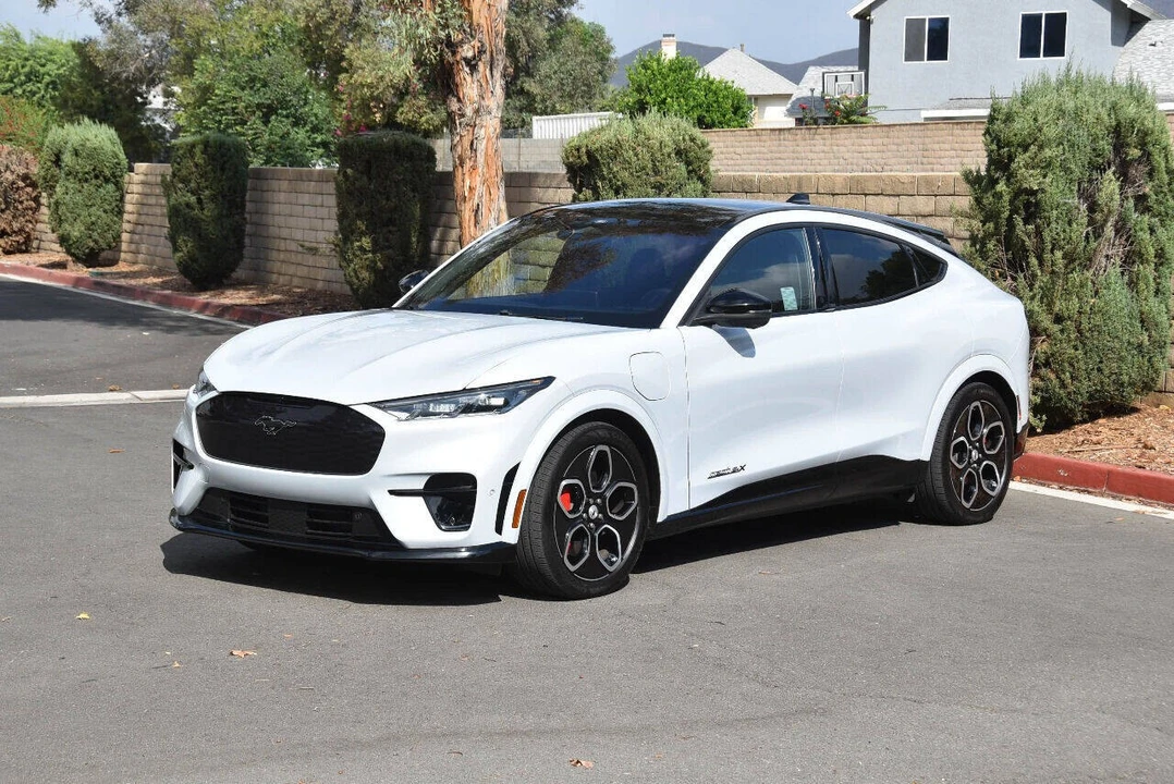 2022 Ford Mustang Mach-E - Image 17 of 31