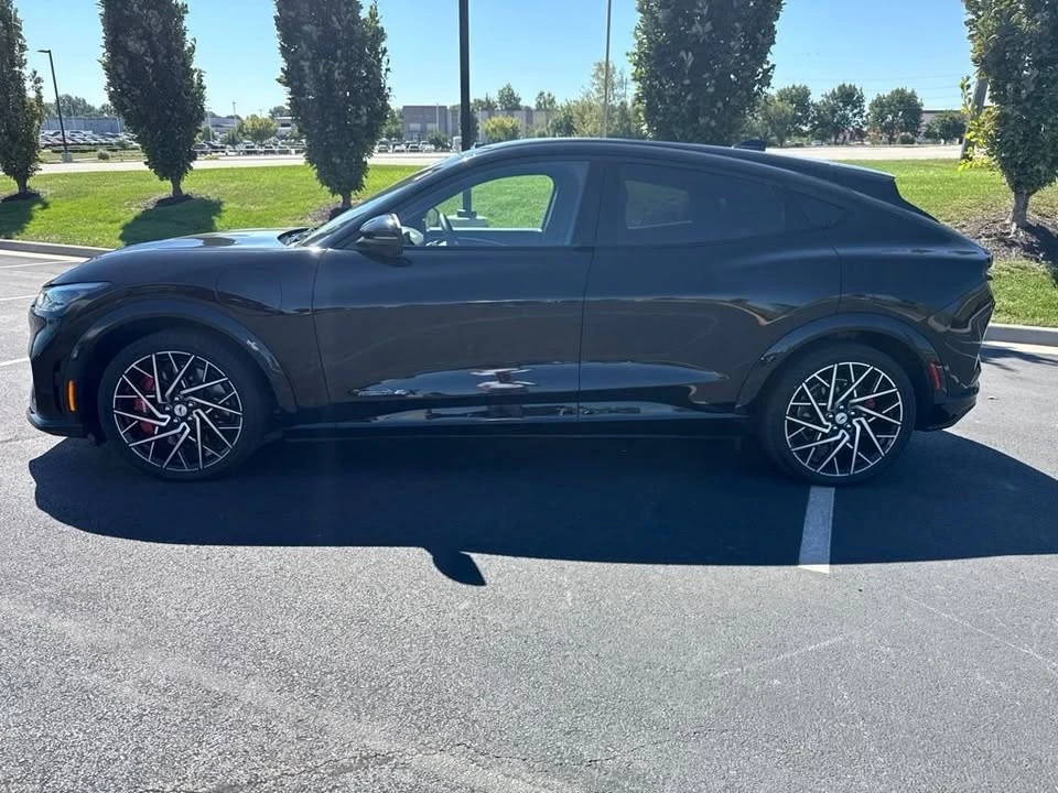 2022 Ford Mustang Mach-E - Image 2 of 17