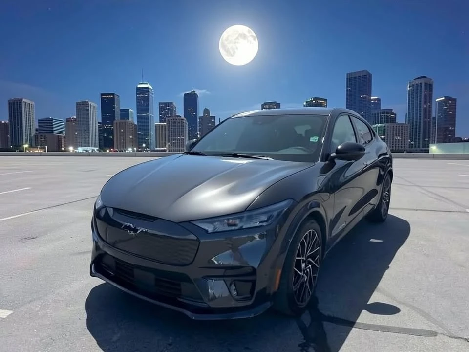 2022 Ford Mustang Mach-E - Image 4 of 20