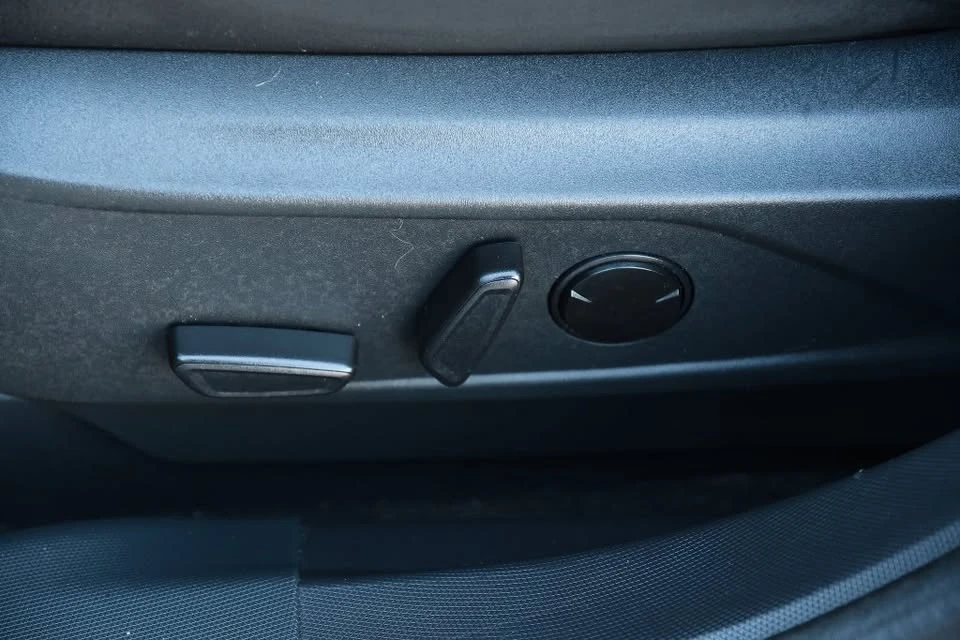 2022 Ford Mustang Mach-E - Image 16 of 20