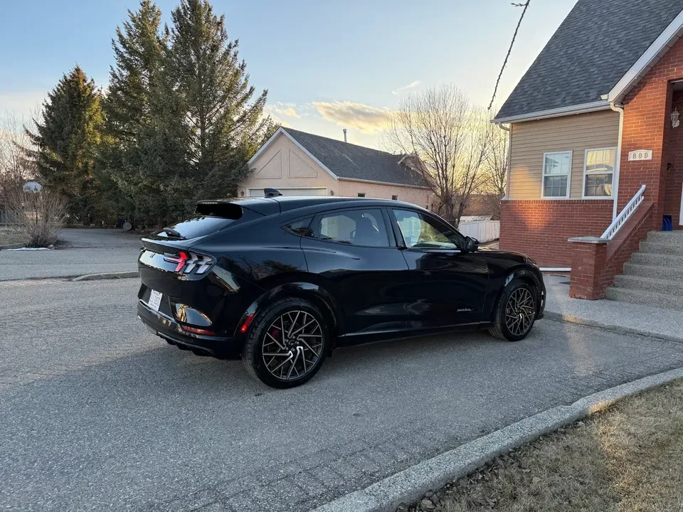 2022 Ford Mustang Mach-E - Image 2 of 7