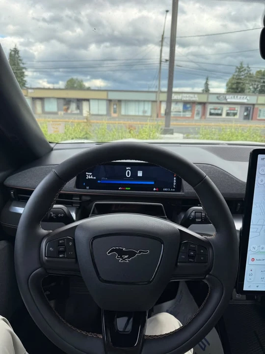 2022 Ford Mustang Mach-E - Image 4 of 7
