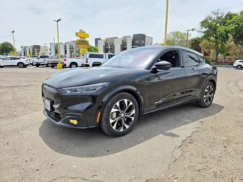 2022 Ford Mustang Mach-E