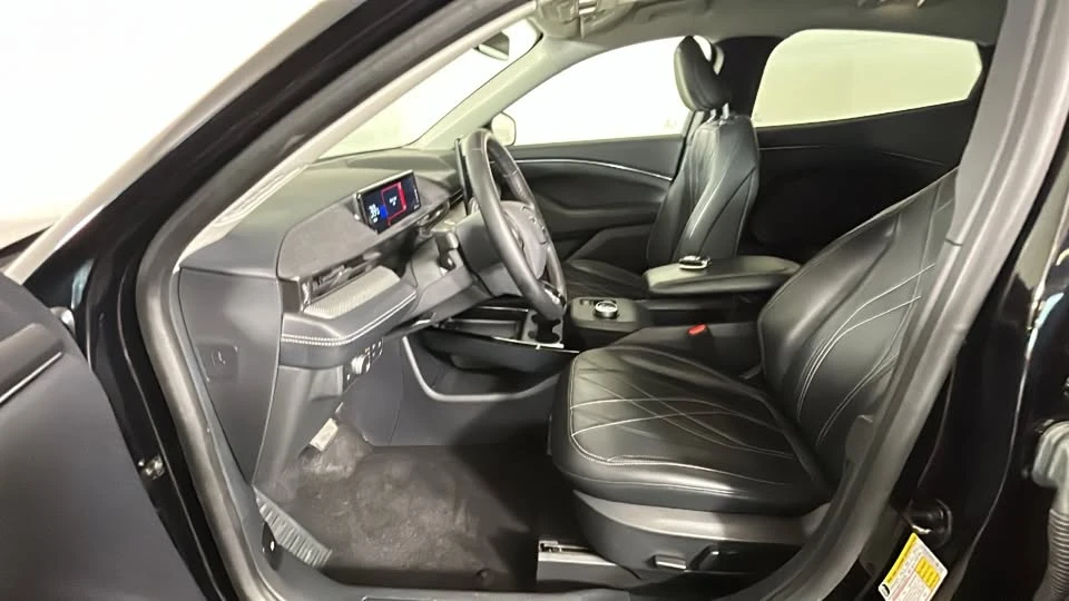 2022 Ford Mustang Mach-E - Image 11 of 20
