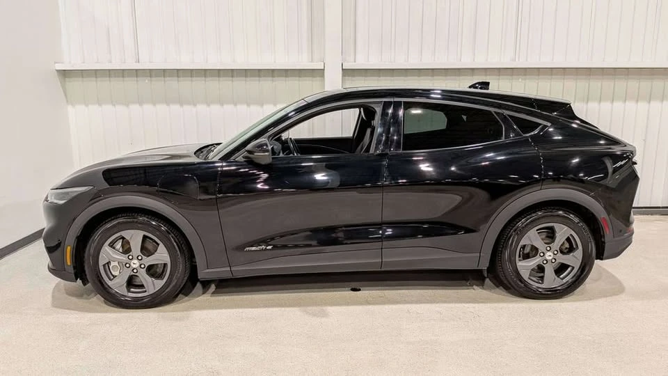 2022 Ford Mustang Mach-E - Image 5 of 10