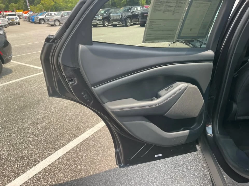 2022 Ford Mustang Mach-E - Image 14 of 19