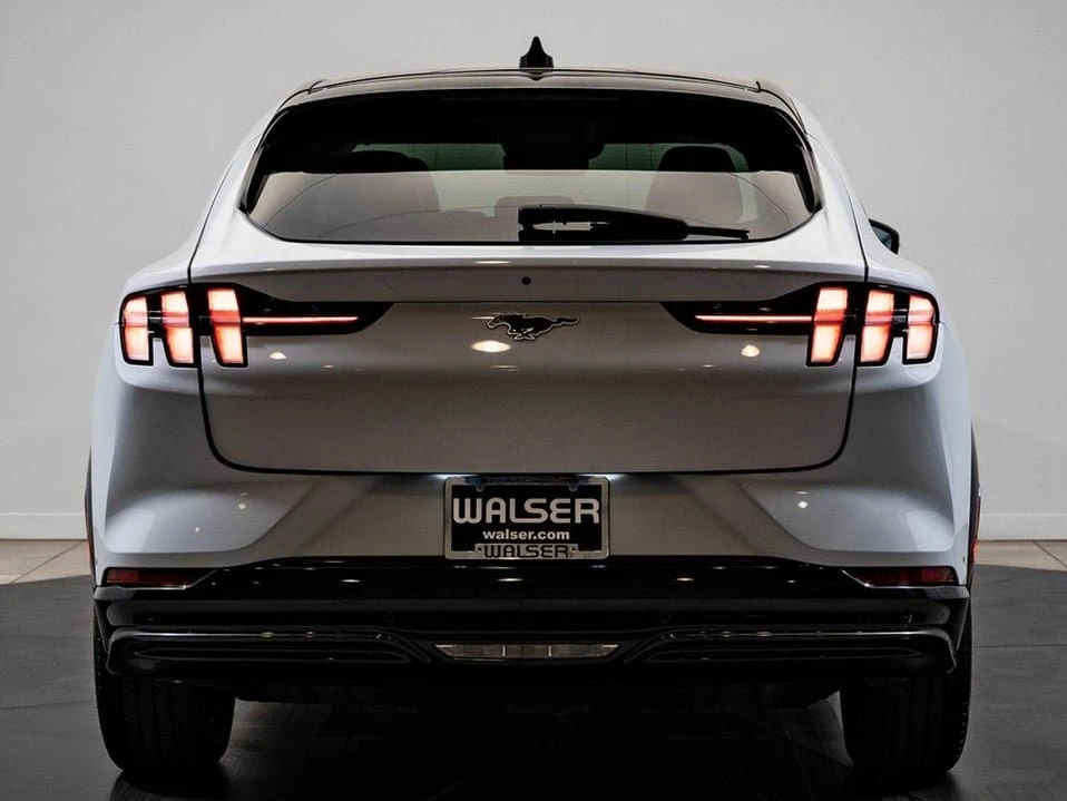 2022 Ford Mustang Mach-E - Image 7 of 20