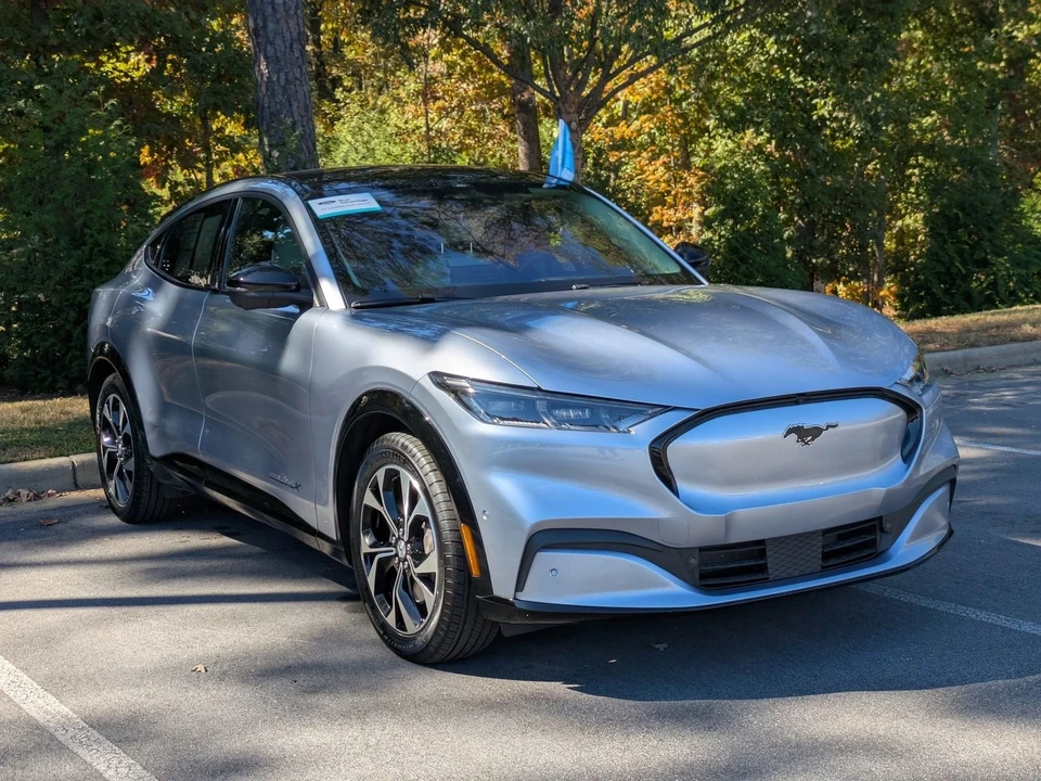2022 Ford Mustang Mach-E - Image 2 of 12
