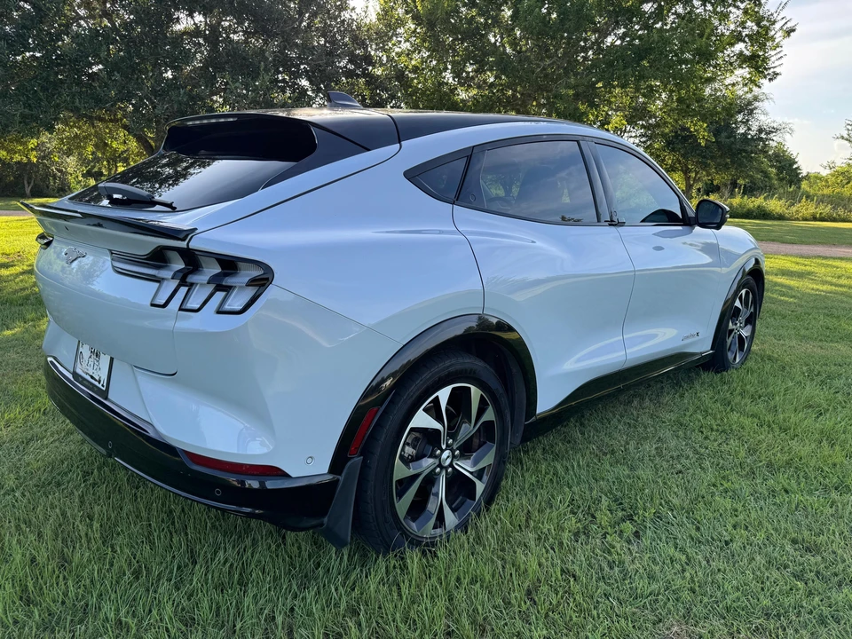 2022 Ford Mustang Mach-E - Image 16 of 31