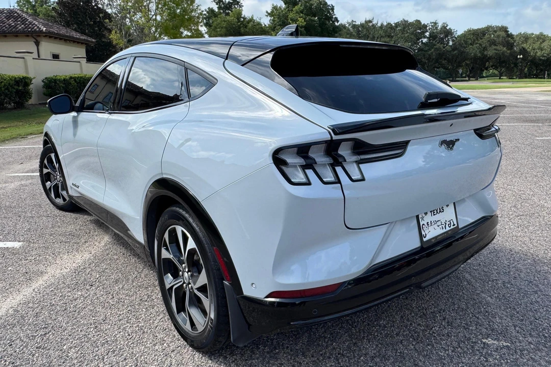 2022 Ford Mustang Mach-E - Image 4 of 31